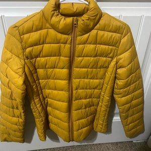 Lightweight yellow jacket